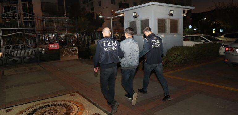 Aranan FETÖ’cü Mersin’de yakalandı