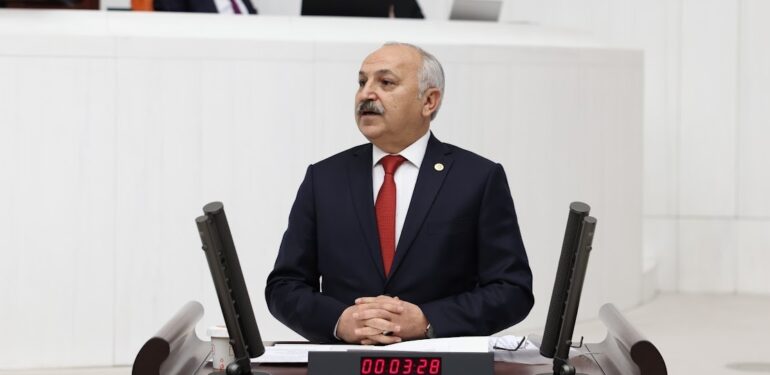CHP’li Dinçer, “Mersin’e verilen sözler tutulmuyor”