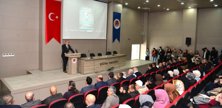 Mersin’de ‘Gazze’den sonra.. Hangi öyküye öyküneceğiz?’ konulu konferans düzenlendi