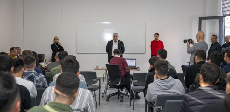 Mersin’de yeni alınan 50 itfaiye personelinin görev yerleri belli oldu