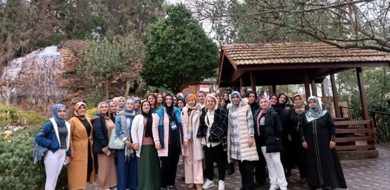 Akdenizli kadınlar Türkiye’yi geziyor