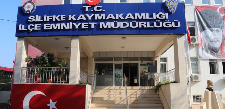 SİLİFKE’DE 2023 YILINDA ARANAN 943 ŞAHIS YAKALANDI