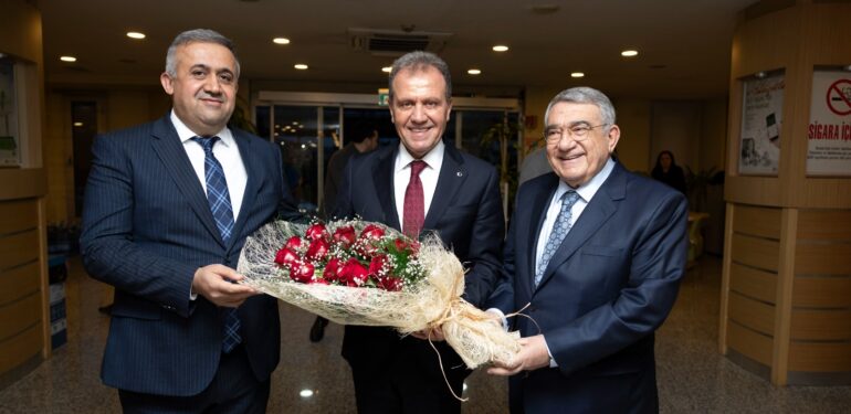 BAŞKAN SEÇER, MERSİN TİCARET BORSASI’NIN MECLİS TOPLANTISI’NA KATILDI