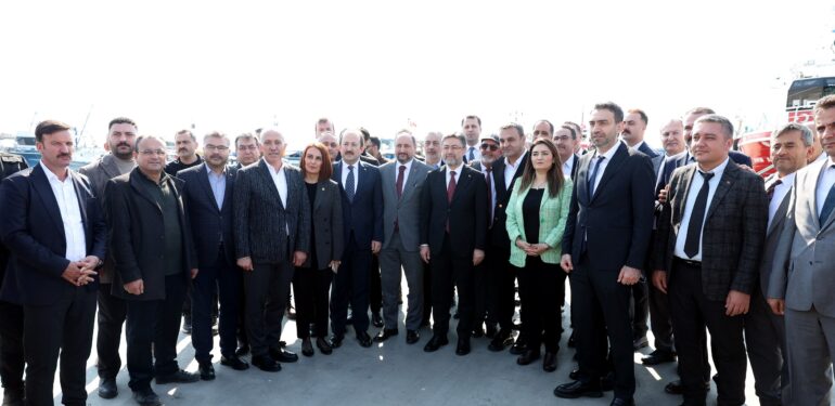 TARIM VE ORMAN BAKANI YUMAKLI VE BAŞKAN GÜLTAK KARADUVAR’I ZİYARET ETTİ