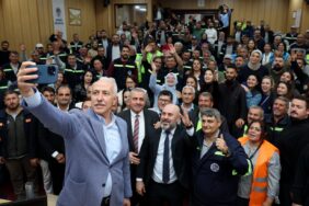 AKDENİZ'DE TOPLU İŞ SÖZLEŞMESİ SEVİNCİ-1