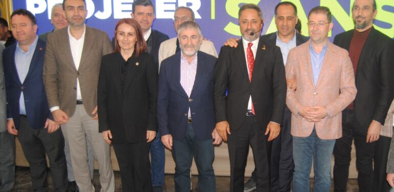 EKMEKCİ: “MEZİTLİ’YE KAYBOLAN YILLARINI GERİ VERMEK İÇİN GELİYORUZ”