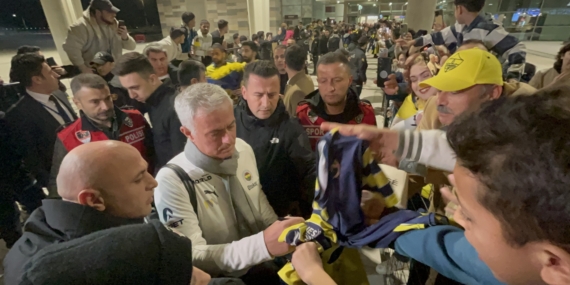 Fenerbahçe kafilesi, Adana’ya geldi