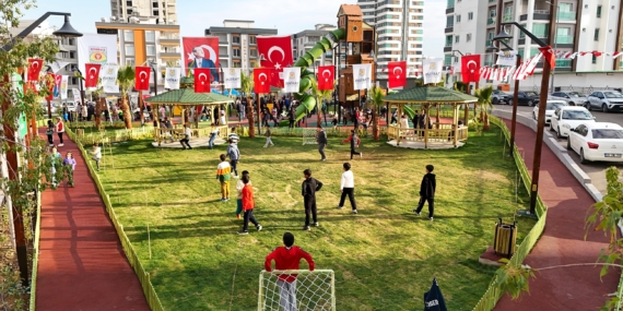 Tarsus’ta ‘Mutlu Çocuk Parkı’ açıldı