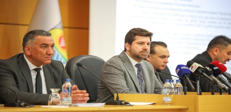 Başkan Boltaç: Zemin artı 7 katı aşan projelere onay vermeyeceğim