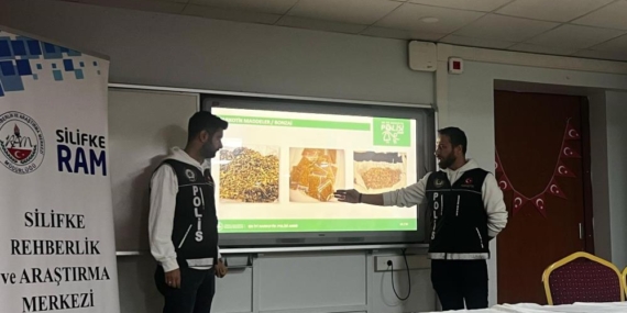 Silifke’de öğretmenlere bağımlılıkla mücadele konusunda bilgilendirme yapıldı