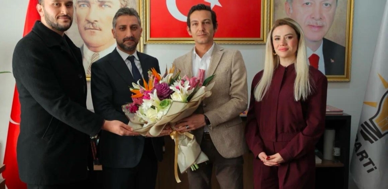 Seyidhan Kartal, AK Parti Yenişehir İlçe Başkanlığı görevine başladı