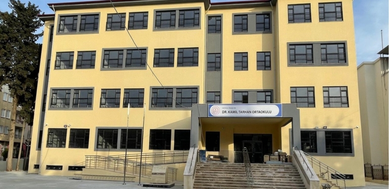 Kıratlı: “Mersin’de derslik sayısını 18 bin 750, okul sayısını bin 924’e yükselttik”