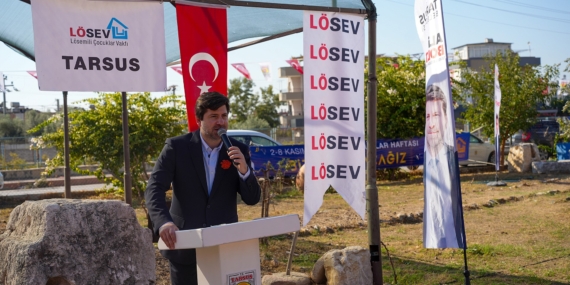 Tarsus’ta “Dayanışma Hasadı”: Zeytinler lösemili çocukların beslenmesine umut olacak