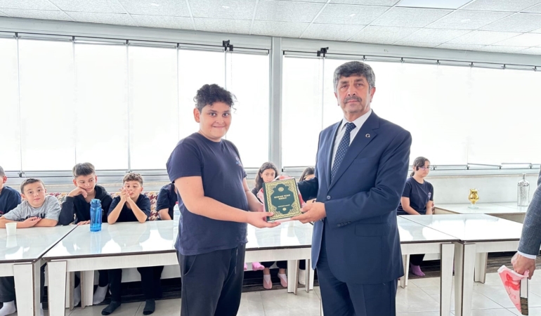 Anamur’da “Camiler ve Din Görevlileri Haftası” kapsamında öğrenciler Müftülükte