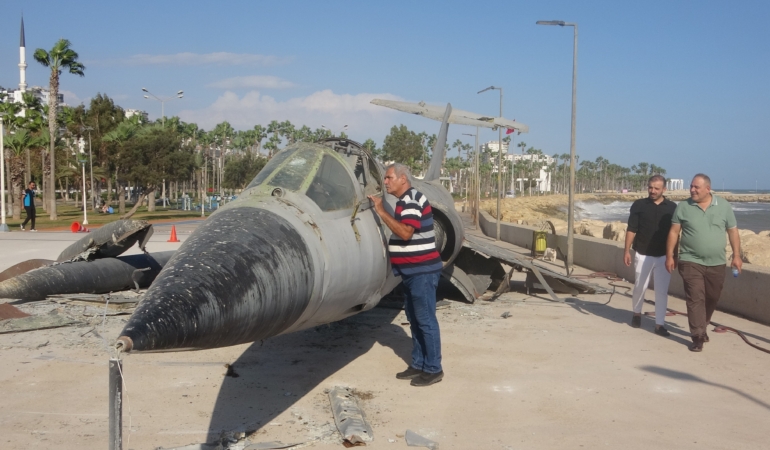 Mersin’in simgesi ‘uçan tabut’ 8-7005 sahilden kaldırılıyor