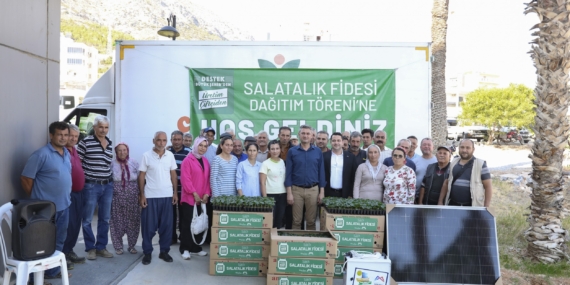Büyükşehir’den Aydıncık’ta üreticiye güç: 45 bin 360 hıyar fidesi ve güneş paneli desteği
