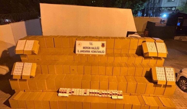 Mersin’de kaçak sigara operasyonu: 2 gözaltı, 3,3 milyon makaron ele geçirildi