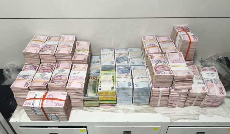 Mersin merkezli 9 ilde yasa dışı bahis–kara para operasyonu: 36 gözaltı, mal varlıklarına el kondu