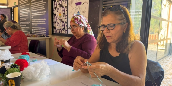 Tarsus’ta amigurumi dayanışması: Lösemili çocuklara el emeği kuklalar