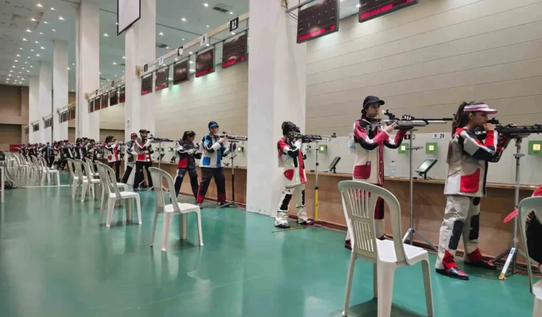 Erdemli’de milli takım seçmeleri: 40 şehir, 91 kulüp, 640 sporcu atışlarda ter döküyor