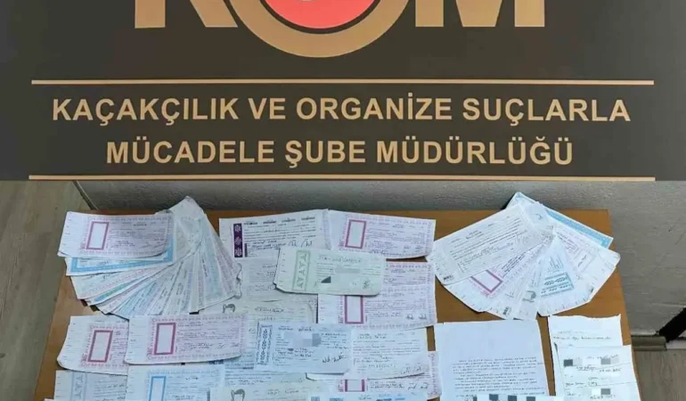Mersin’de KOM Operasyonu: Dolandırıcılık, Rüşvet ve Tefecilikten 8 Gözaltı