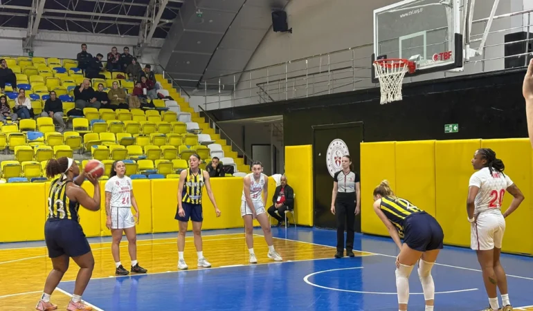 Edip Buran’da nefes kesen maç: Yalova 91-89 kazandı