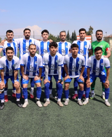 AKDENİZ BELEDİYE SPOR'DAN PLAY-OFF'TA FARKLI GALİBİYET