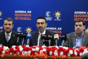 AK PARTİ İL BAŞKANI ALDEMİR: "MERSİN'E LAYIK OLAMADINIZ, SÖZLERİNİZİ TUTMADINIZ"