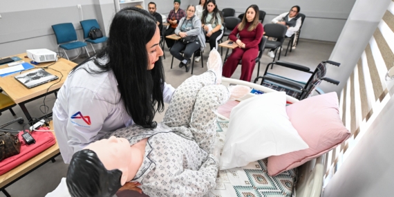 Mersin’de ücretsiz kurslar istihdamın yolunu açıyor