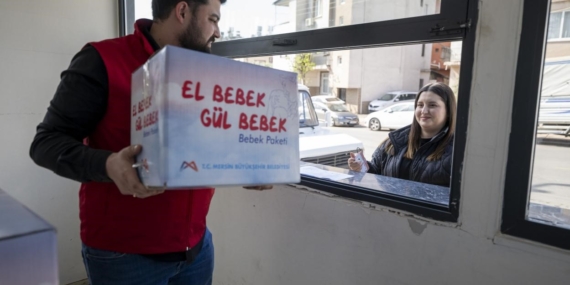 Mersin Büyükşehir Belediyesinden bebekli ailelere aylık destek