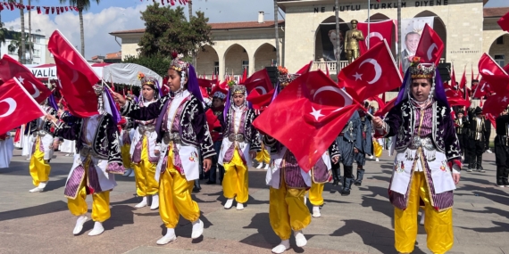 Mersin’de 23 Nisan coşkuyla kutlandı