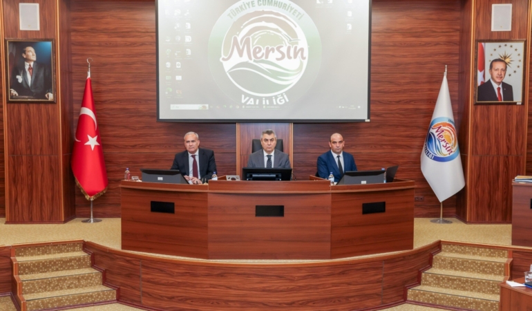 Vali Toros: “Mersin’in huzurunu bozmak isteyenlere geçit yok”