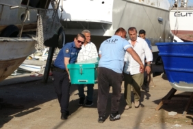 MERSİN'DE BALIKÇI BARINAĞINDA ERKEK CESEDİ BULUNDU
