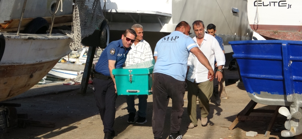 MERSİN'DE BALIKÇI BARINAĞINDA ERKEK CESEDİ BULUNDU