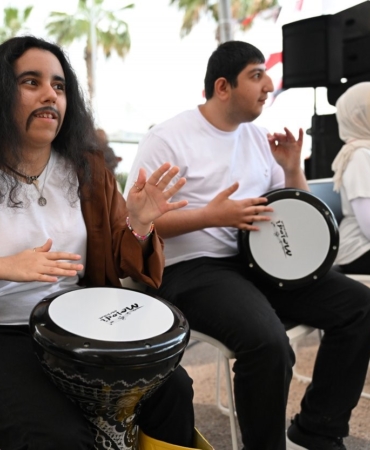 MERSİN'DE ENGELLER SANAT VE MÜZİKLE AŞILDI ENGELLİ BİREYLER KONSER, SERGİ VE GÖSTERİLERLE UNUTULMAZ BİR HAFTA YAŞADI