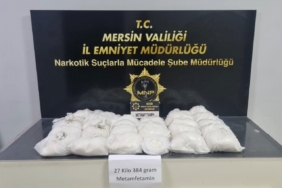 MERSİN'DE DEPOYA BASKIN: 27 KİLODAN FAZLA METAMFETAMİN ELE GEÇİRİLDİ