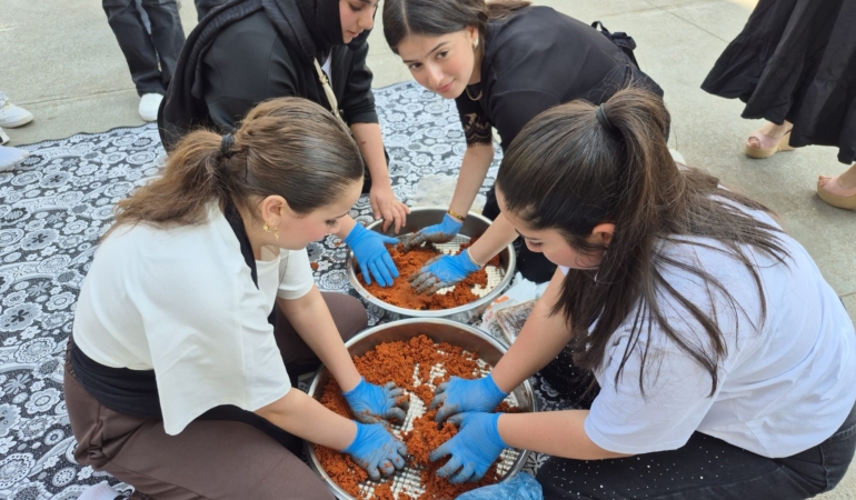 Meslek Lisesi Öğrencileri Marifetlerini Sahada Sergiledi