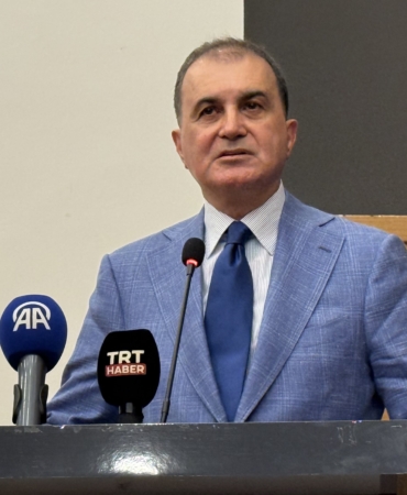 ÇELİK: "TÜRKİYE, DÜNYANIN BARIŞ ADASI OLARAK ÖNE ÇIKMAYA DEVAM EDİYOR"