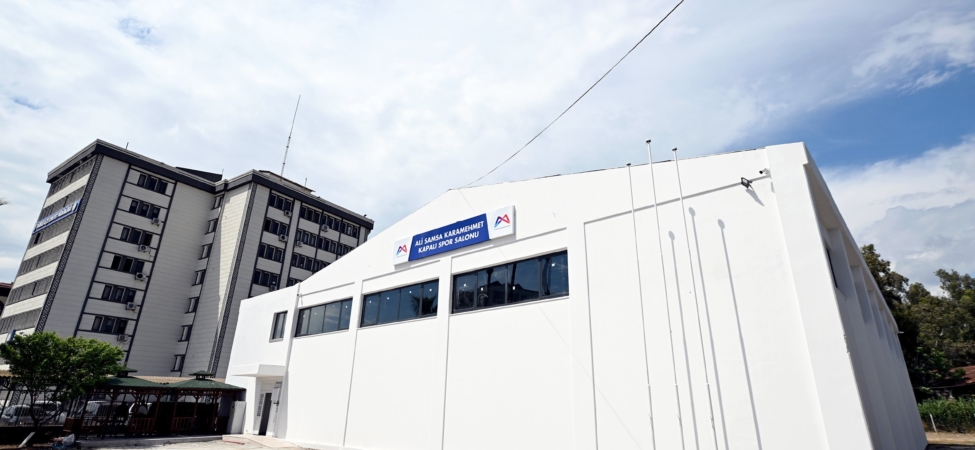 TARSUS'TA YENİLENEN SPOR SALONUNDA SONA GELİNDİ