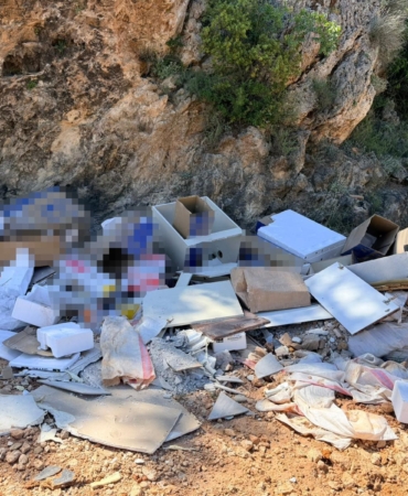 ÇEVREYİ KİRLETENLER FOTOKAPAN KAMERASINA BÖYLE YAKALANDI ARAÇLARLA GELİP ATIKLARI DÖKTÜKLERİ ANLAR SANİYE SANİYE KAYDEDİLDİ TESPİT EDİLENLERE 3 BİN 705 TL İLE 115 BİN 21 LİRA ARASINDA DEĞİŞEN CEZAİ İŞLEM UYGULANIYOR