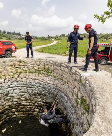 MERSİN İTFAİYESİNDEN BOĞULMA VAKALARINA KARŞI TATBİKAT