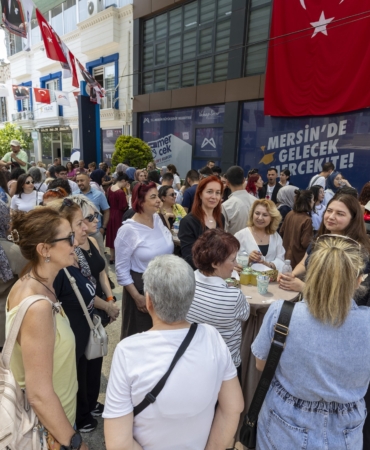 MERSİN'DE GENÇLERİ GELECEĞİN MESLEKLERİNE HAZIRLAYACAK MERKEZ AÇILDI