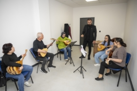MERSİN'DE ÜCRETSİZ MÜZİK KURSLARINDA SEZON SONA ERİYOR