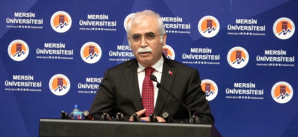 AYM BAŞKANI ÖZKAYA: "ADALET, TOPLUMUN ORTAK VİCDANIDIR" "ANAYASA YALNIZCA HUKUKİ DEĞİL, TOPLUMSAL BİR SÖZLEŞMEDİR" AYM BAŞKANI ÖZKAYA MERSİN ÜNİVERSİTESİ'NDE ÖĞRENCİLERLE BULUŞTU
