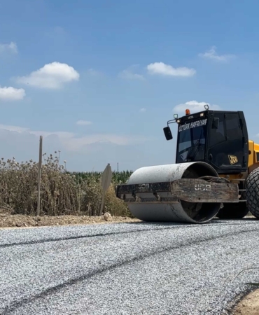 TARSUS'TA DENİZE ULAŞIM YOLU YENİLENDİ