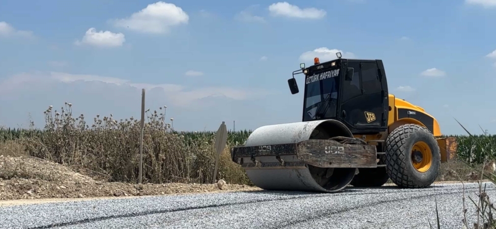 TARSUS'TA DENİZE ULAŞIM YOLU YENİLENDİ