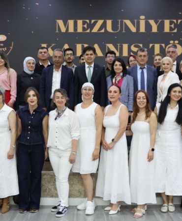 MERSİN ÖĞRETMEN AKADEMİLERİ YIL SONU PROGRAMIYLA TAMAMLANDI