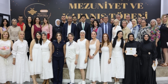 Mersin Öğretmen Akademileri yıl sonu programıyla tamamlandı