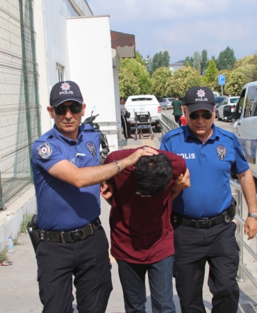 7 KİŞİNİN YARALANDIĞI DOLMUŞ KAZASINDAKİ ŞOFÖR: "KIZ ARKADAŞIMLA SORUN YAŞAMIŞTIM"