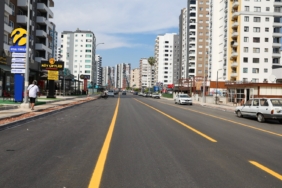 MERSİN BÜYÜKŞEHİR DENİZ MAHALLESİ’NDE KAPSAMLI YOL YENİLEME ÇALIŞMASI YAPTI (1)